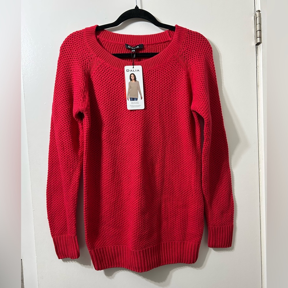 Ladies Dalia sweater size medium new with tags